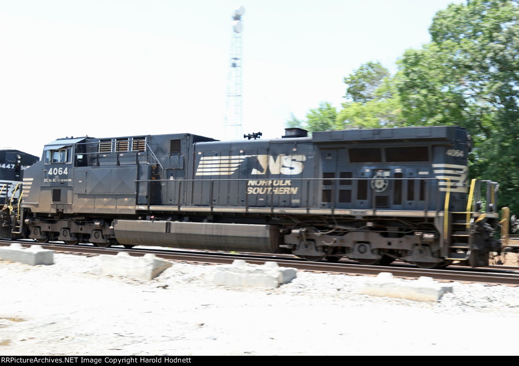 NS 4064